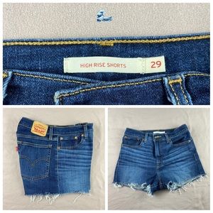 Levi’s High Rise Denim Shorts Size 29
